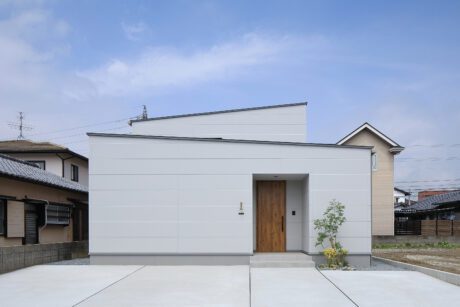 家族時間充実の中庭のあるお家